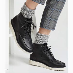 Vince Finley Leather Platform Shearling Lined Lace-Up Booties | 9.5